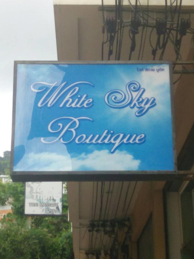 White Sky Boutique Hotel Patong Buitenkant foto